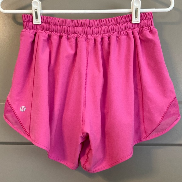 Lululemon Hotty Hot shorts - Picture 2 of 12